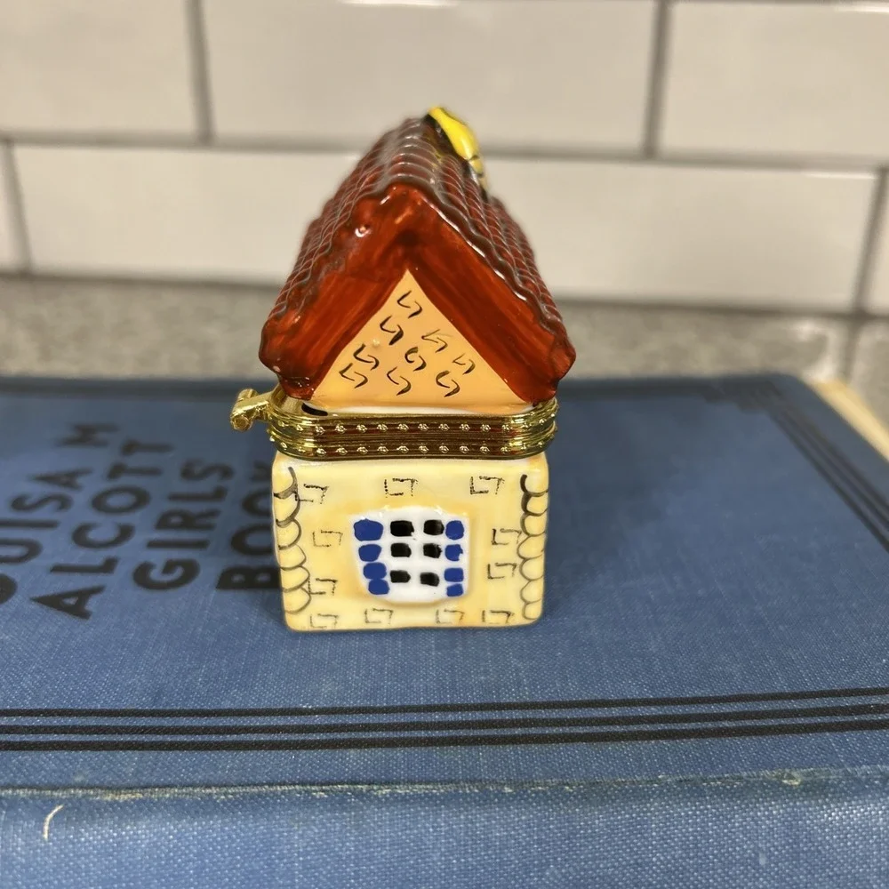 Vintage Hinged Trinket Box House Pottery Cottage